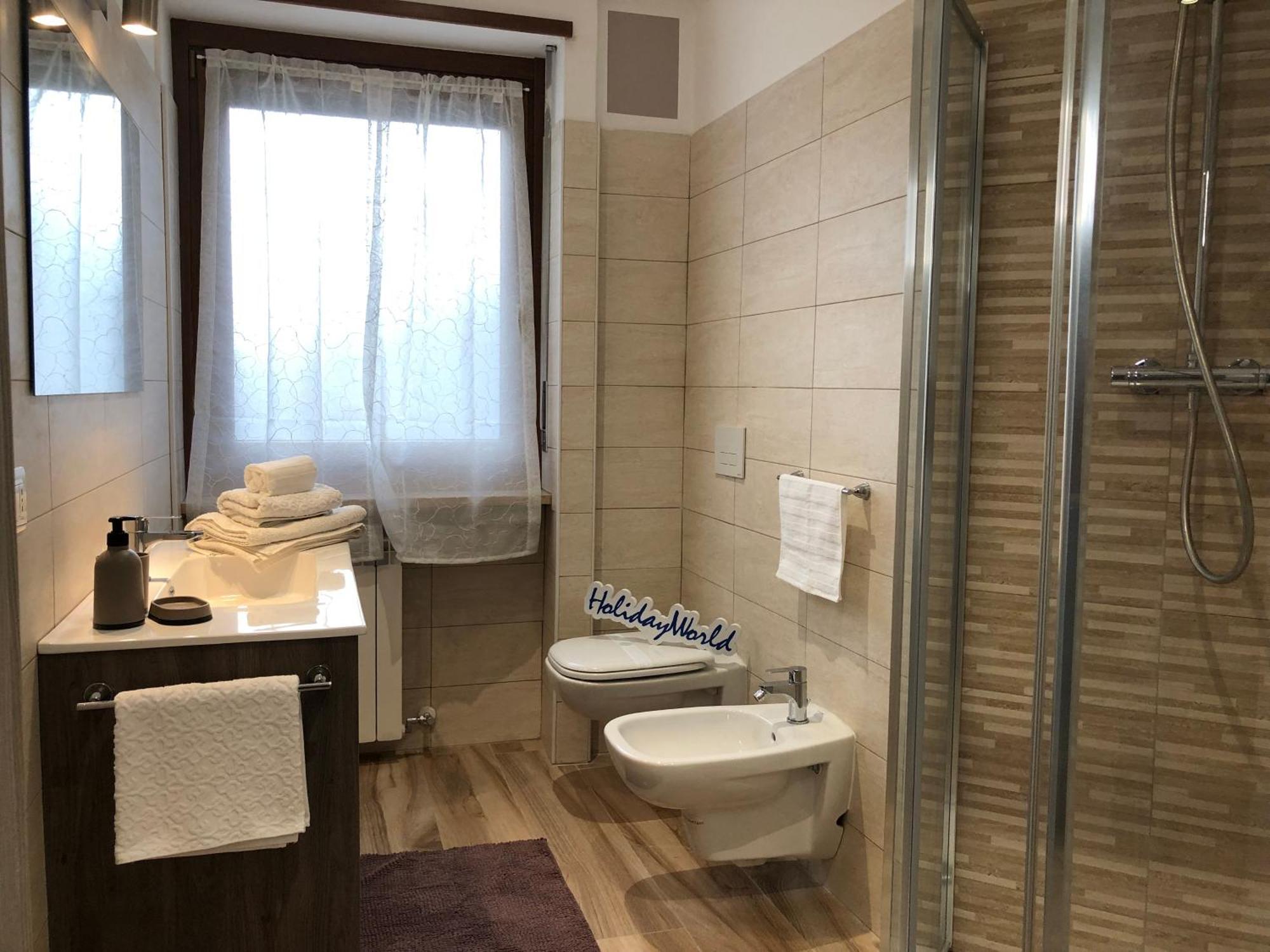 Laura'S House By Holiday World Аоста Екстериор снимка
